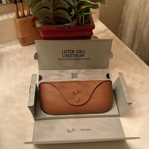 Black clear Rayban smart glasses